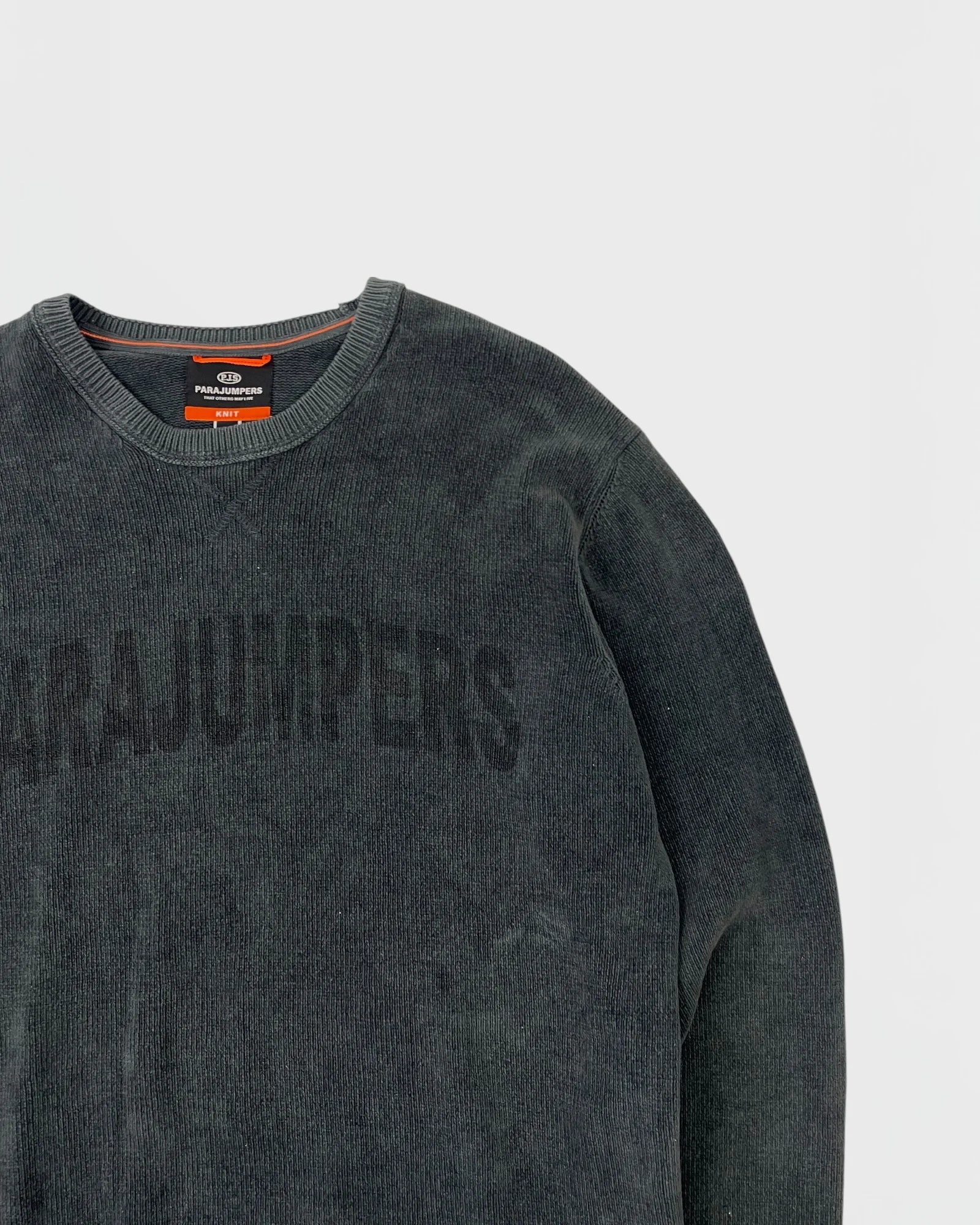 Parajumpers pull