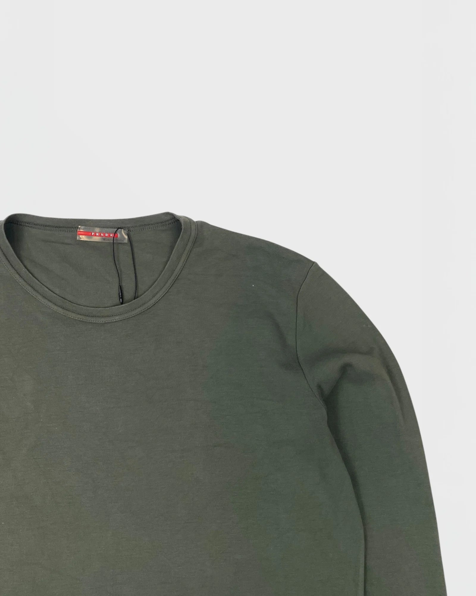 Prada pull red tab