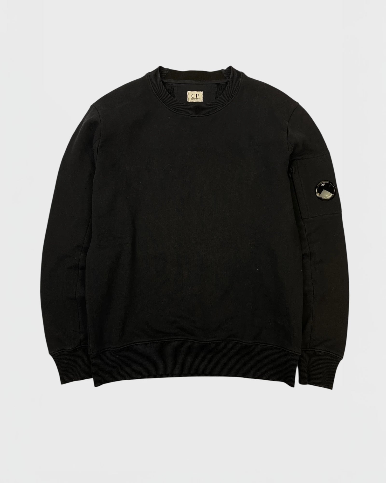 C.P. Company pull