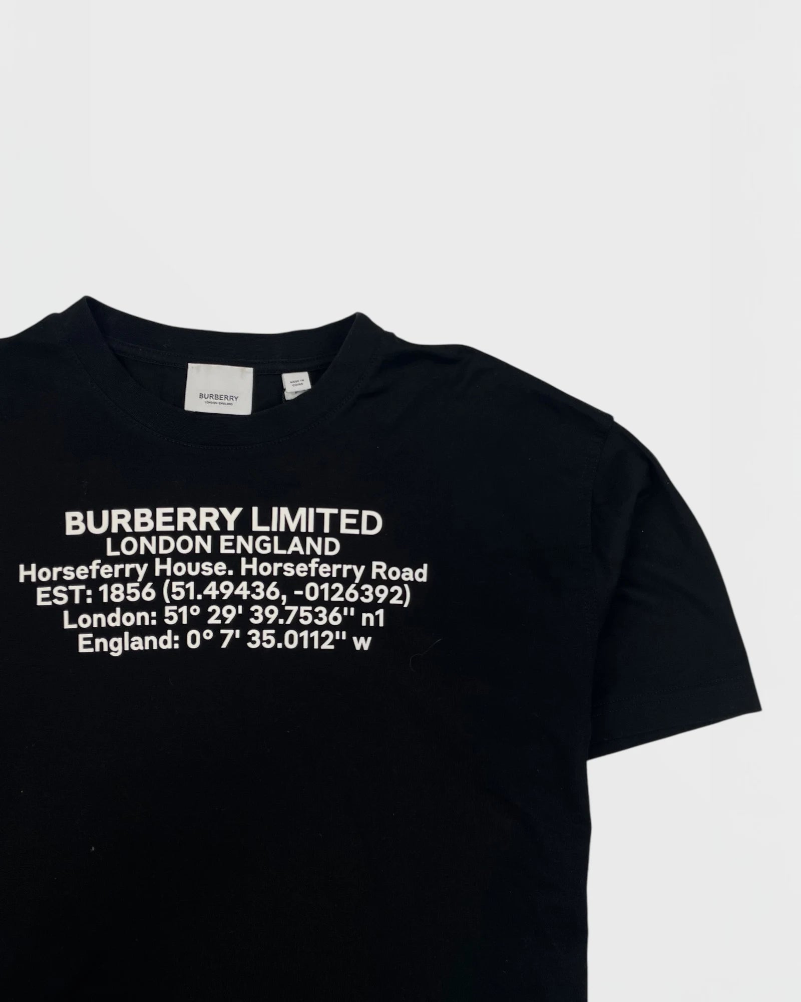 Burberry t-shirt