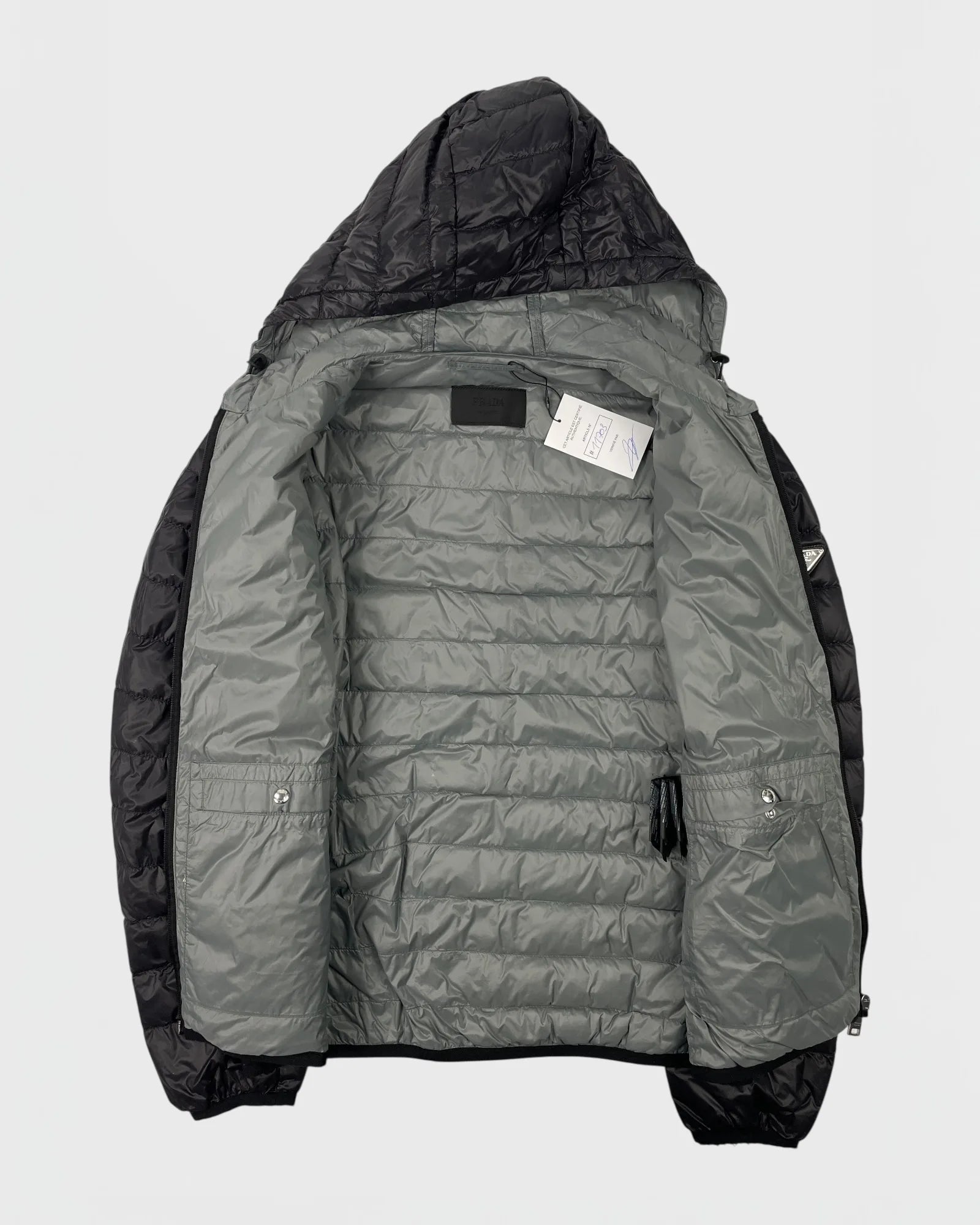 Prada doudoune triangle