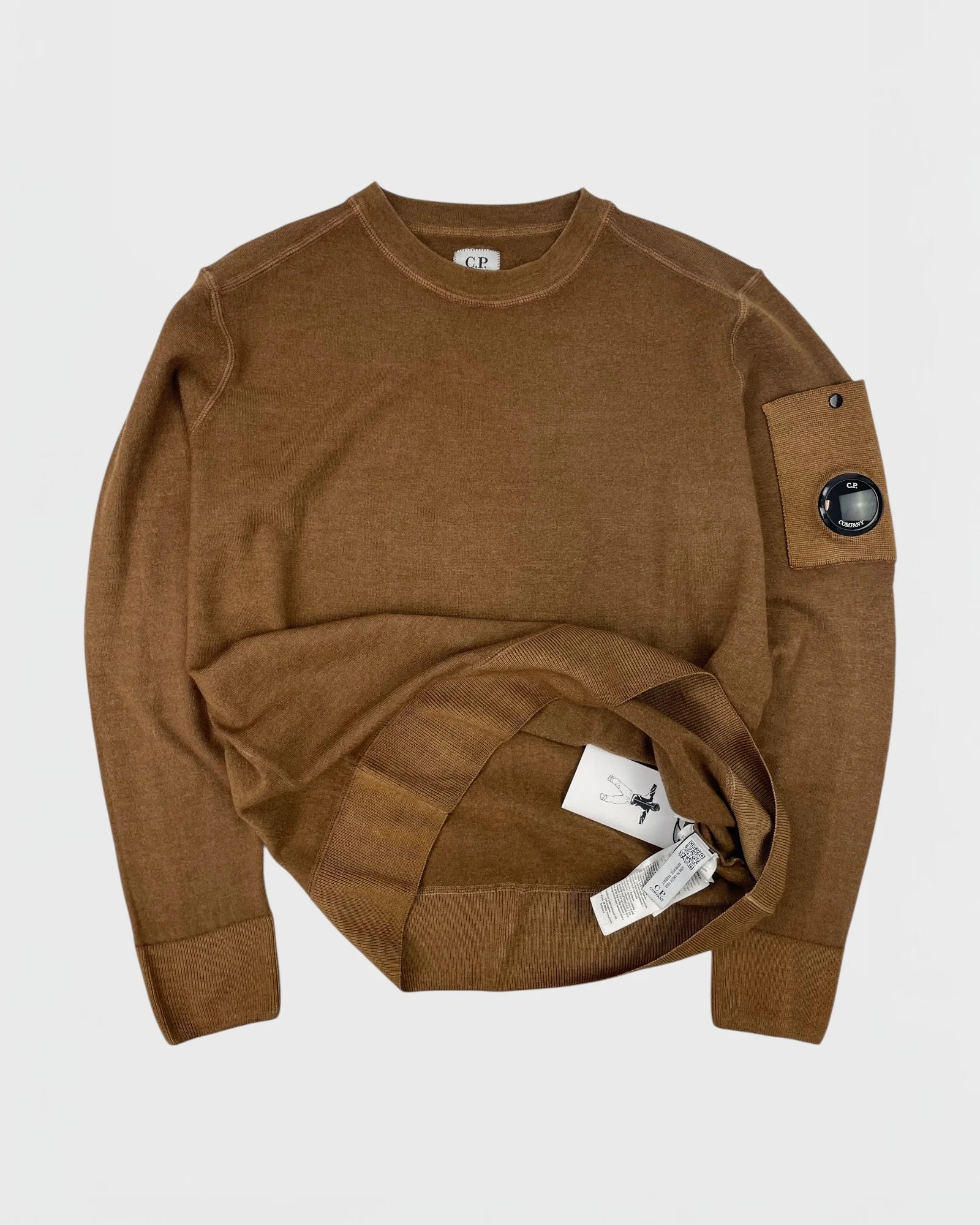 C.P. Company pull