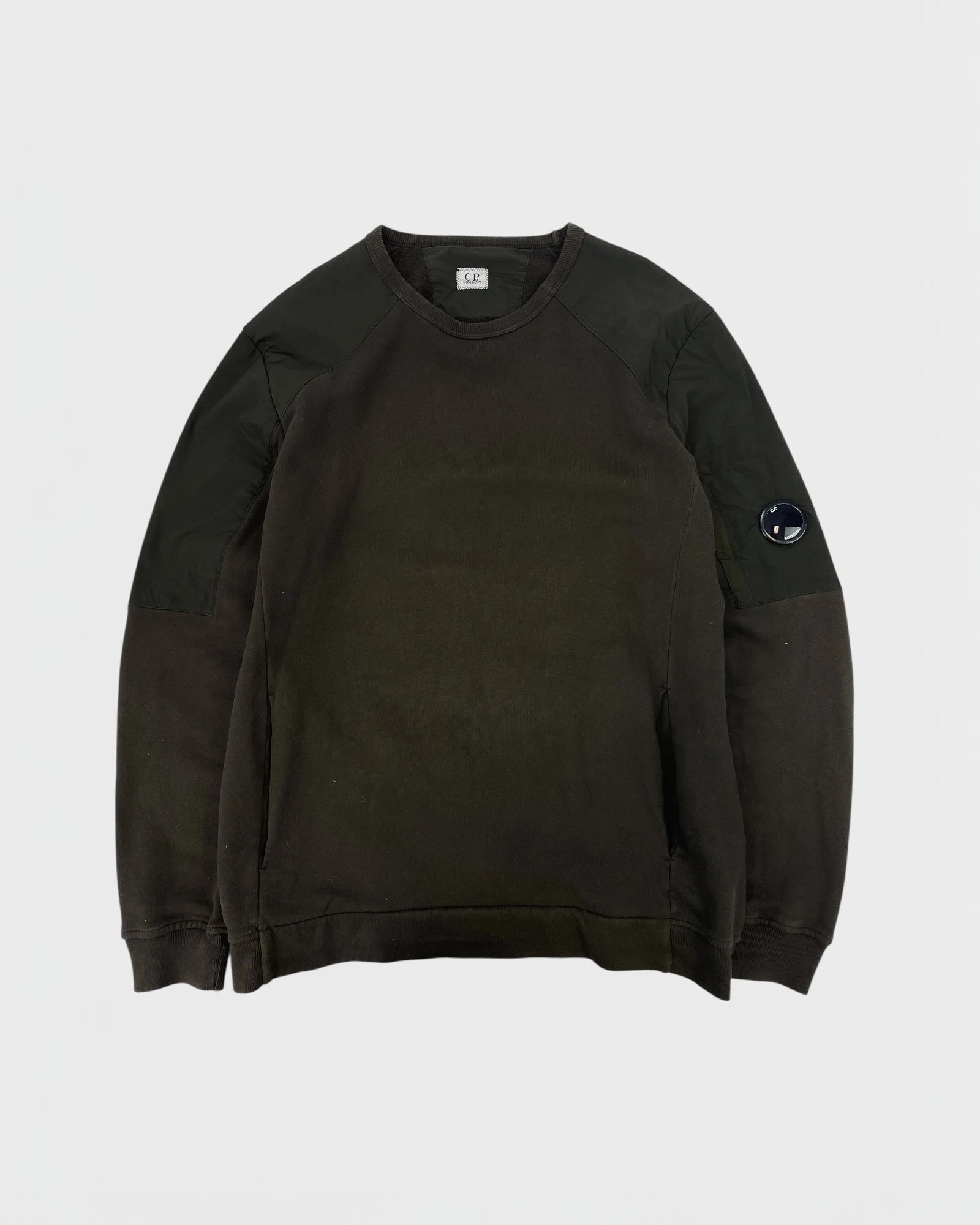 C.P. Company pull