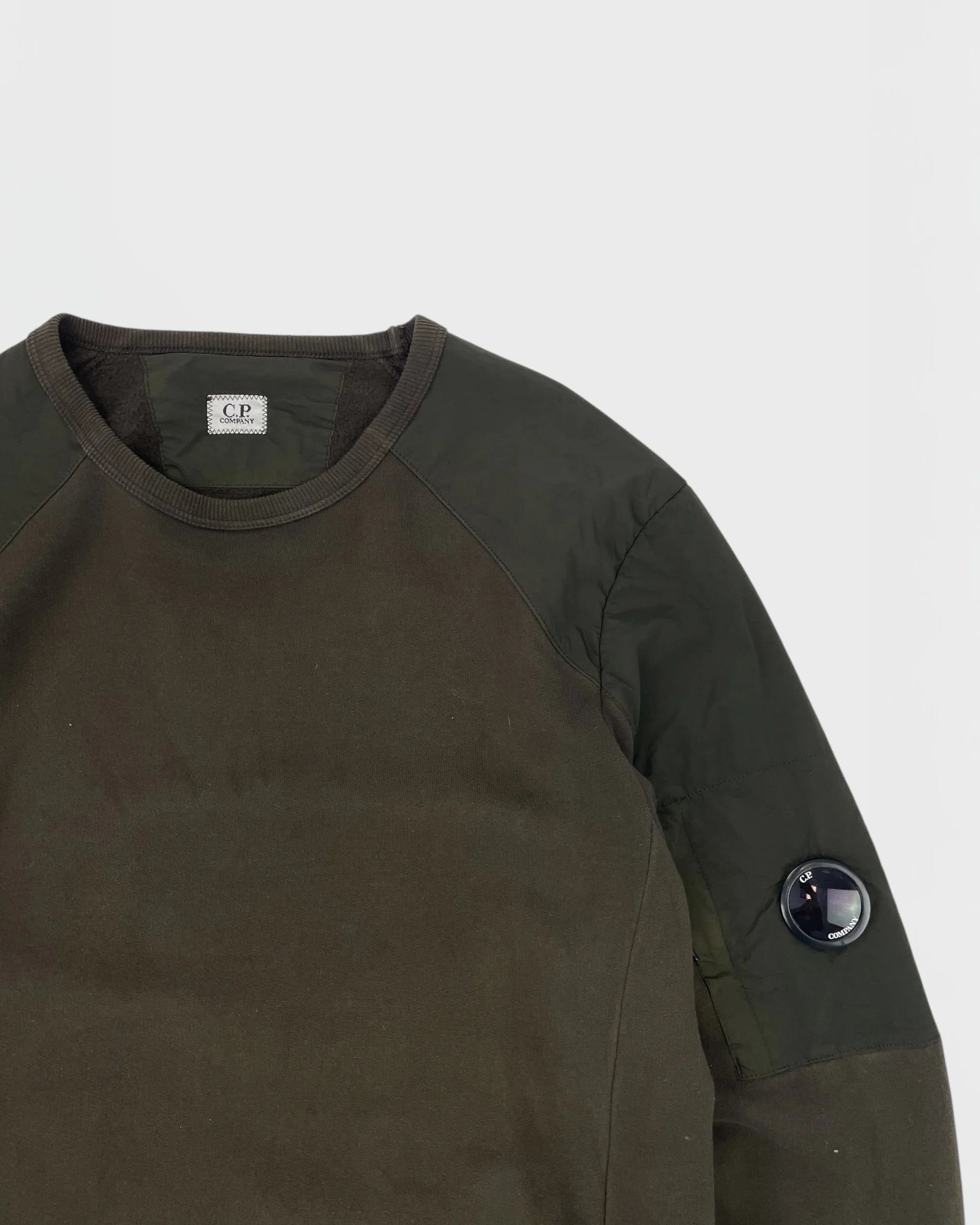 C.P. Company pull