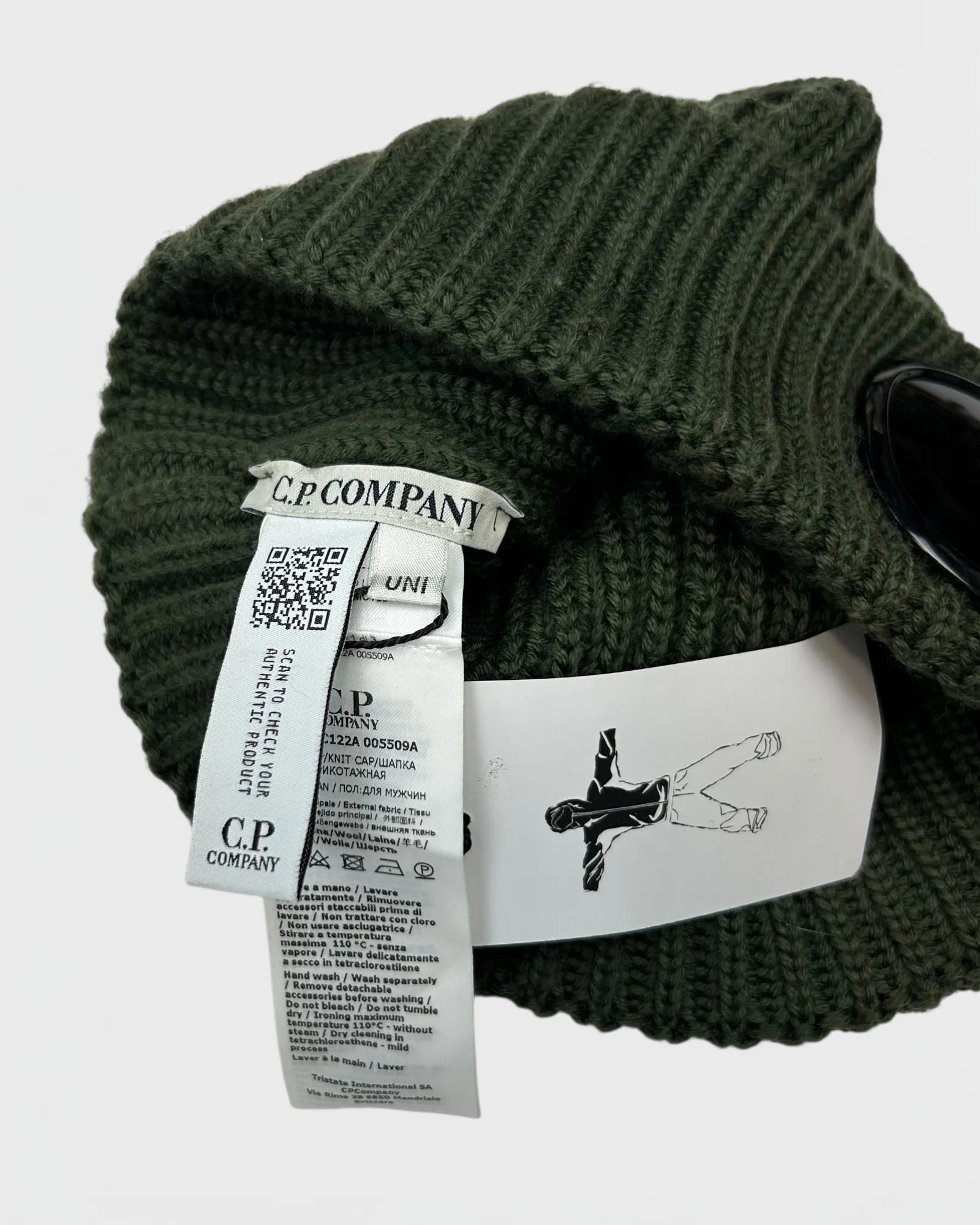 C.p. Company bonnet