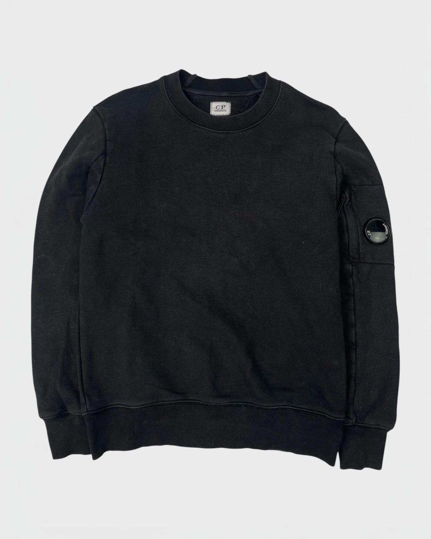 C.P company pull