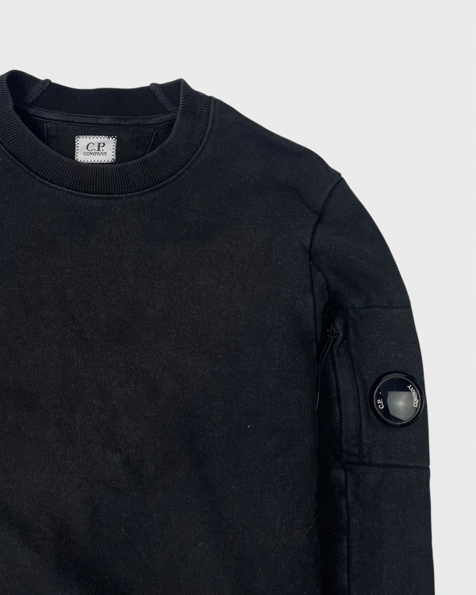 C.P company pull
