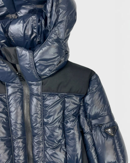 Prada doudoune triangle