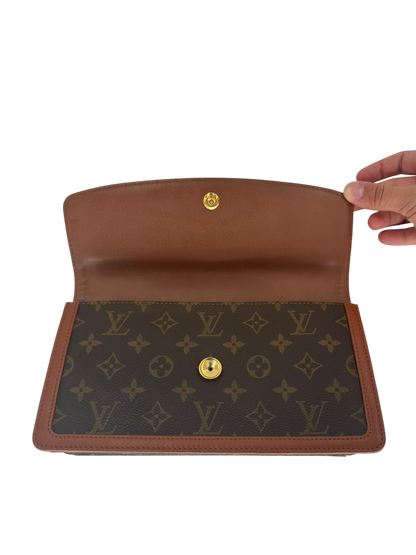 Louis Vuitton pochette monogramme
