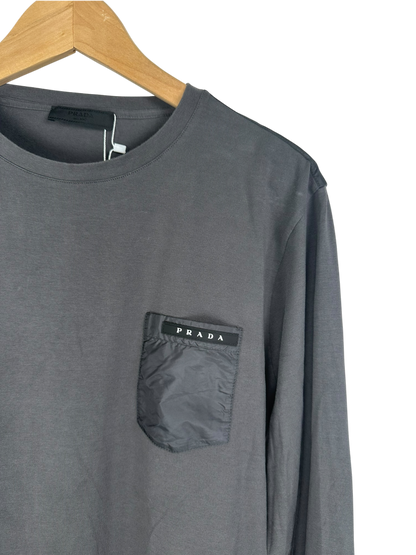 Prada pull fin