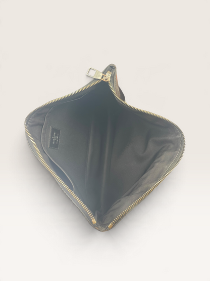 Louis Vuitton pochette Apollo monogramme éclipse