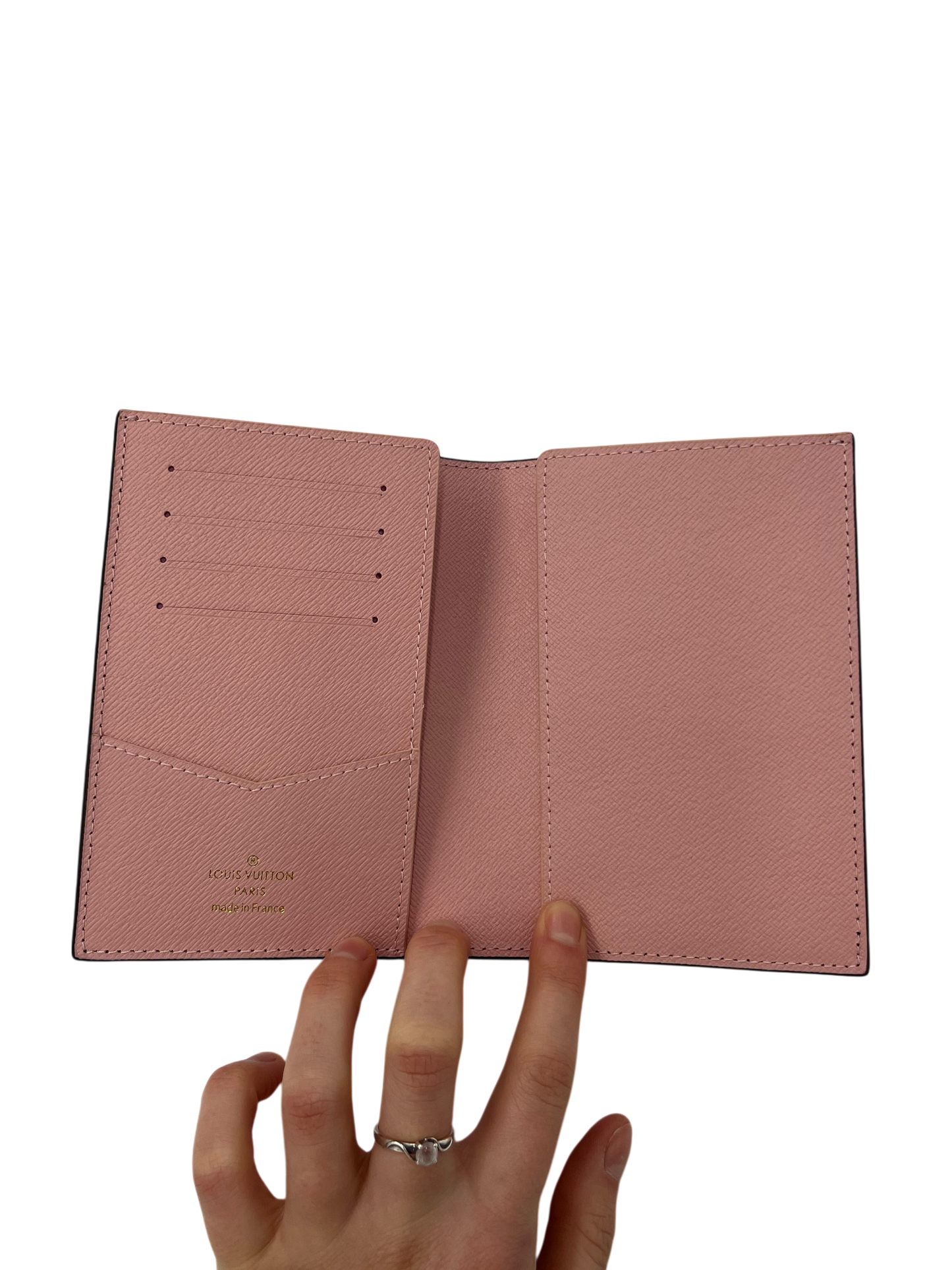 Louis Vuitton porte passeport