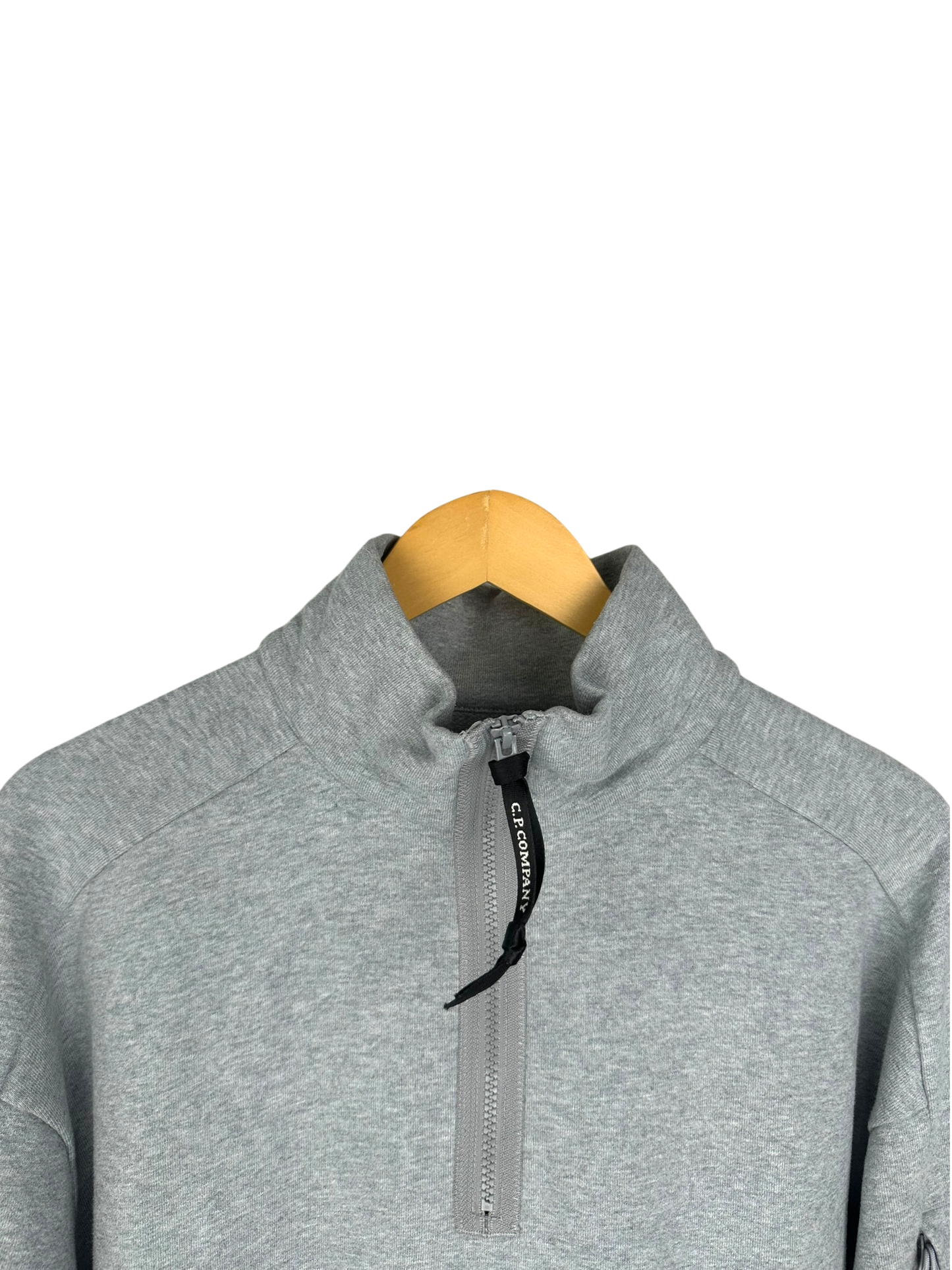 C.P Company Pull