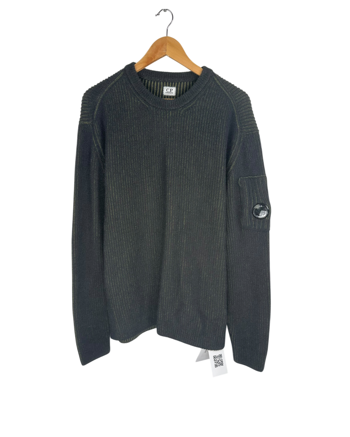 C.P. Company pull
