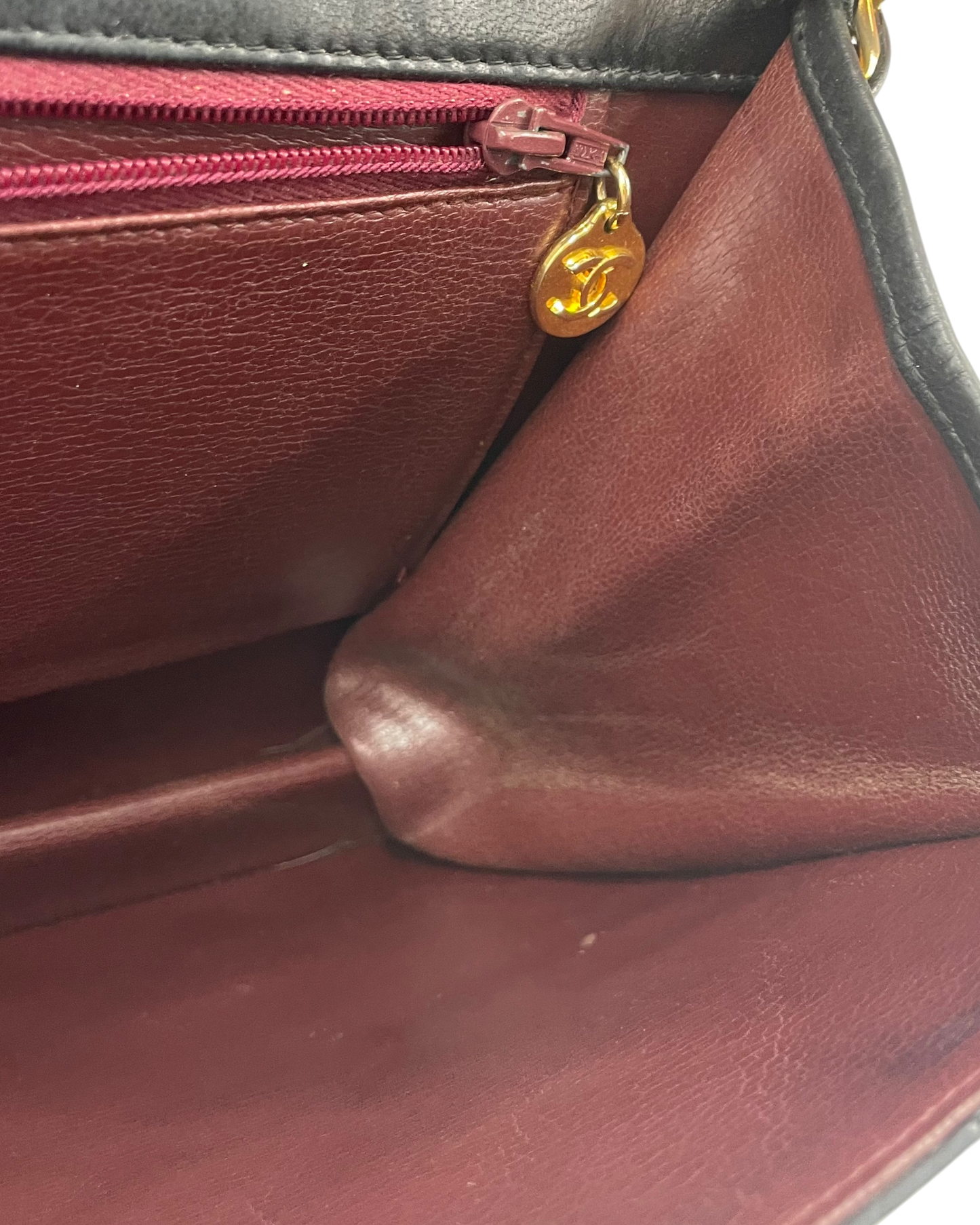 Chanel sac bandoulière cuir noir
