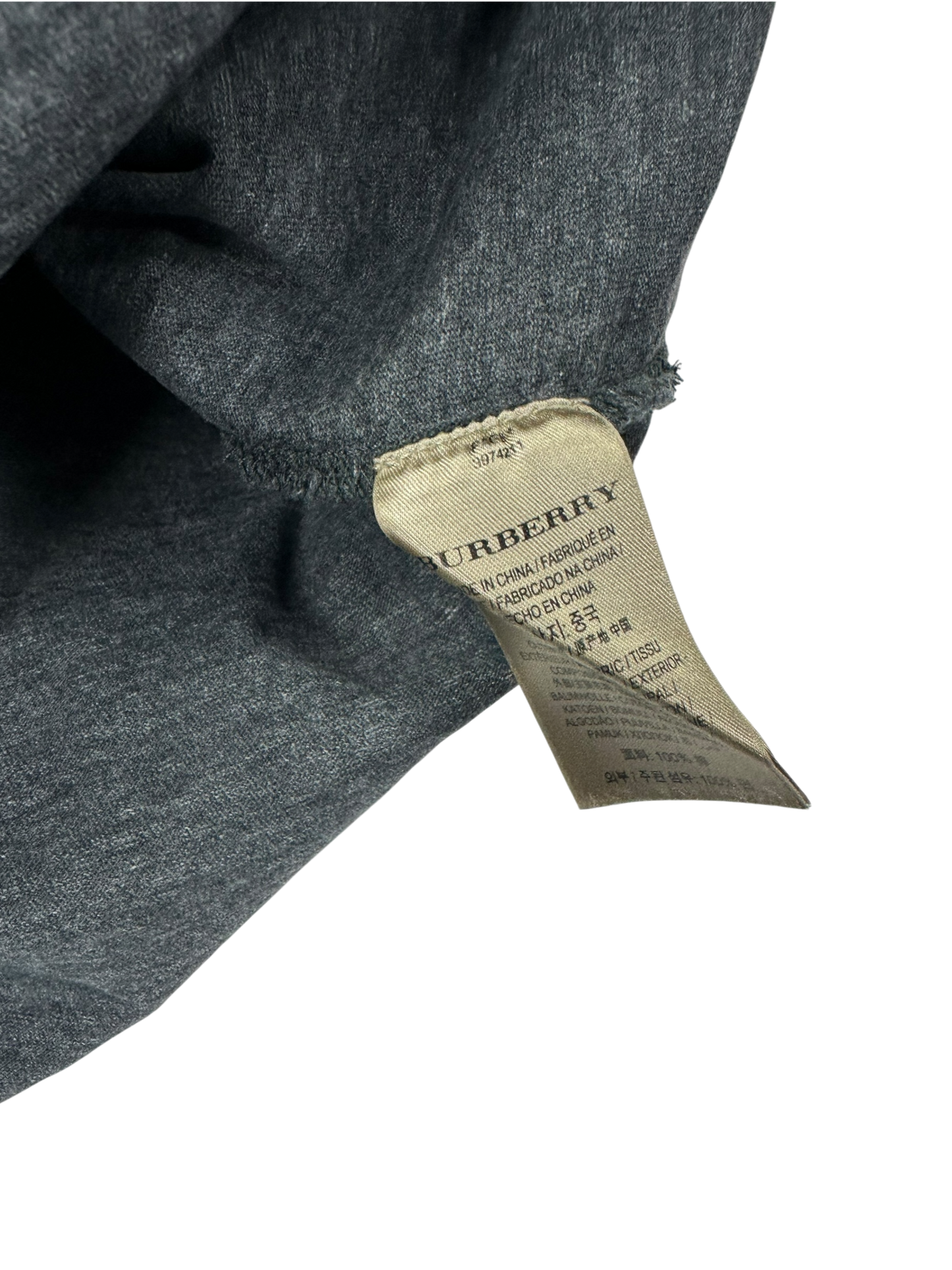 Burberry t-shirt