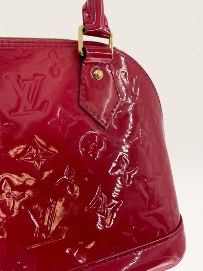 Louis Vuitton sac à main bébé Alma cuir vernis