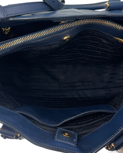 Prada sac à main avec bandoulière
