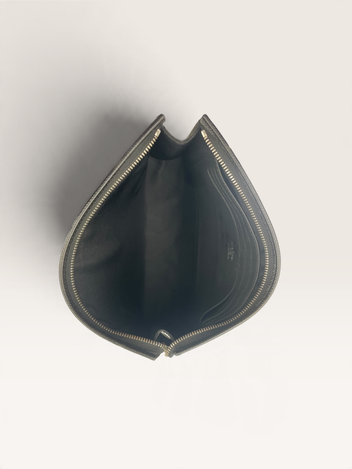 Louis Vuitton Pochette Noir