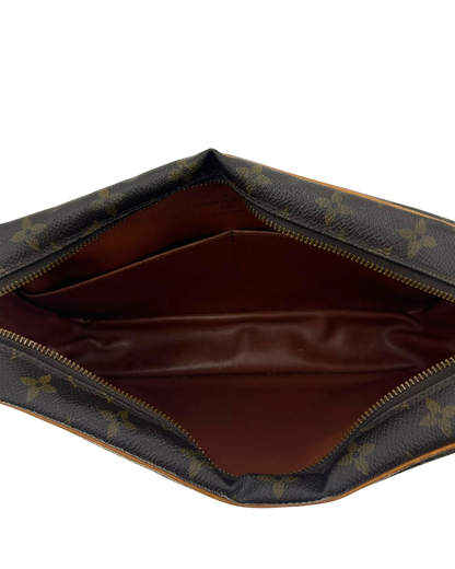 Louis Vuitton Pochette monogram