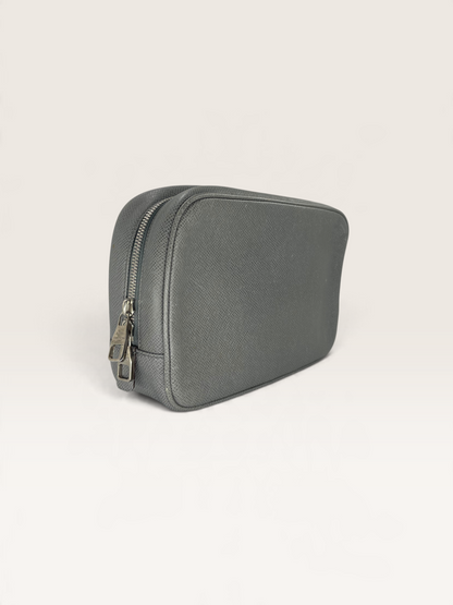Louis Vuitton Pochette Cuir Tayga Toiletery