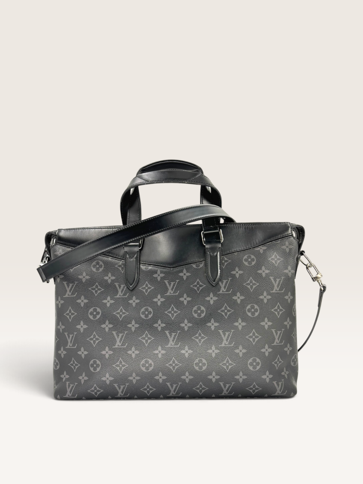 Louis Vuitton 48h explorer porte document bandoulière