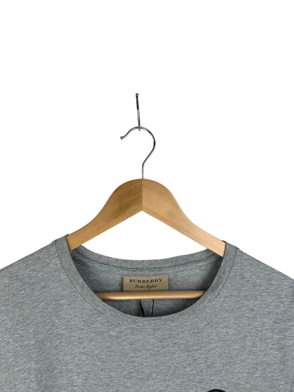 Burberry t-shirt