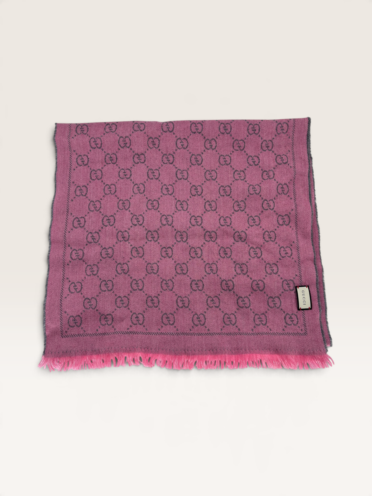 Gucci écharpe Rose + Box