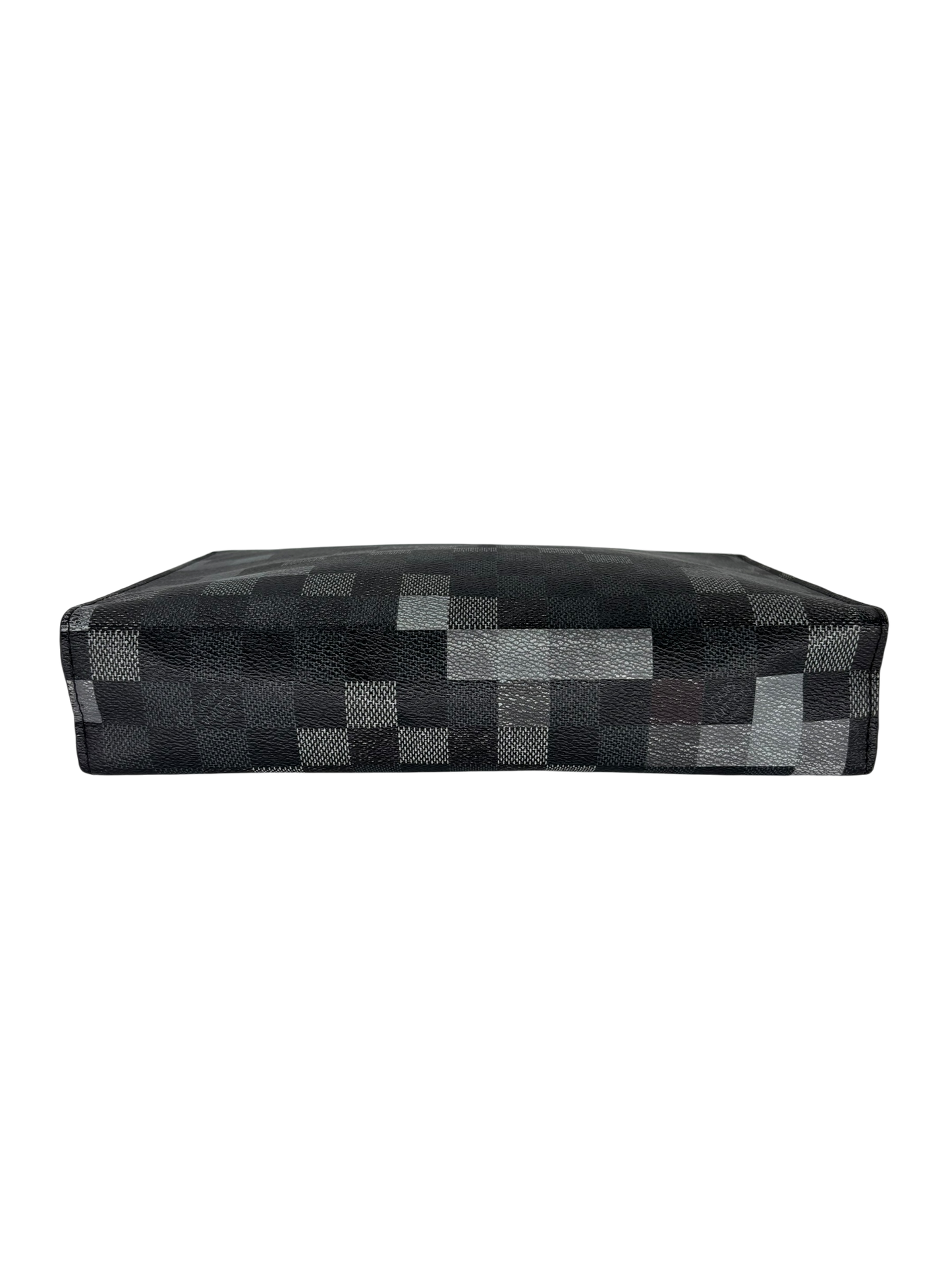 Louis Vuitton Pochette Voyage Damoflage Pharrell