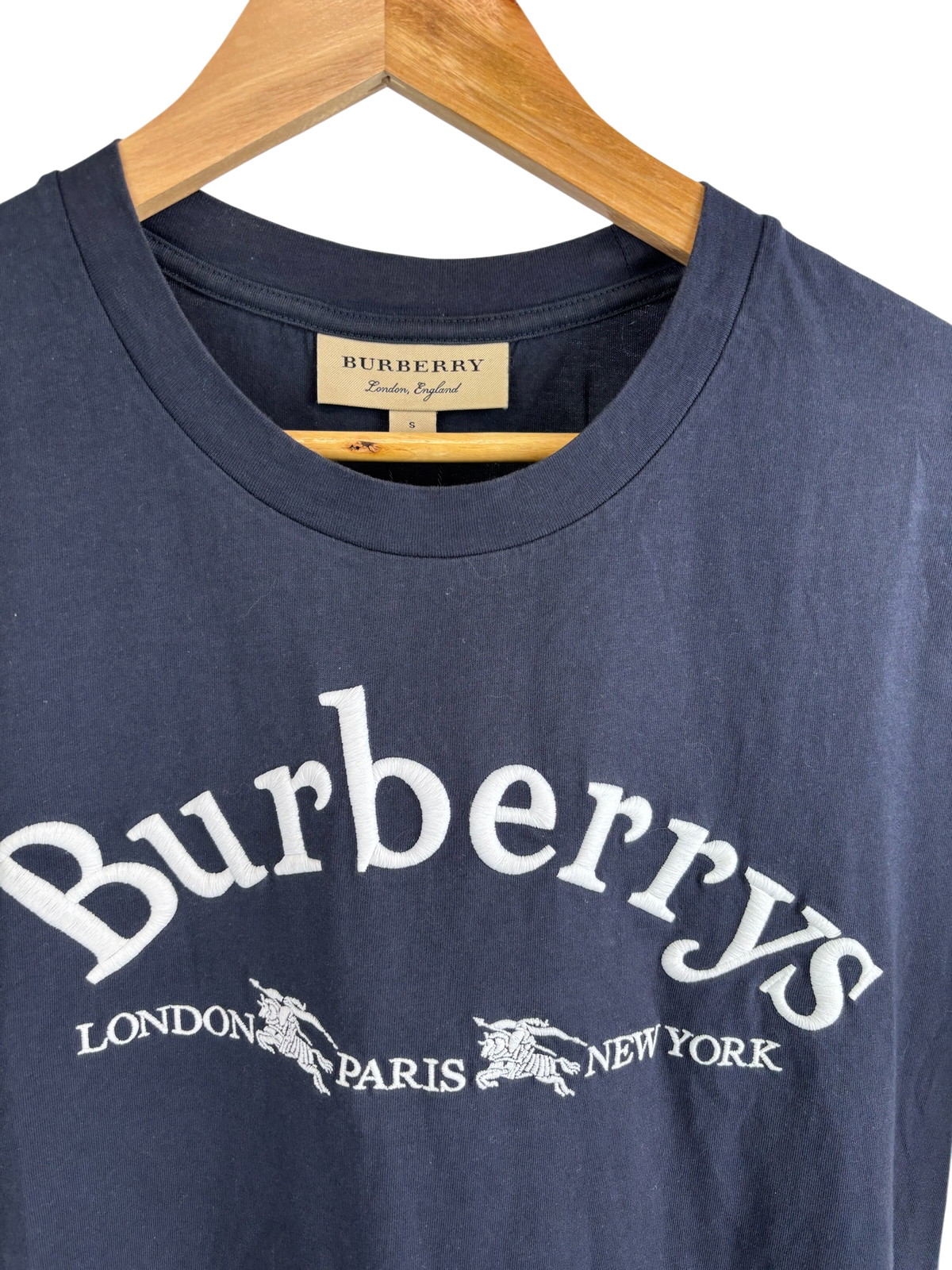 Burberry t shirt