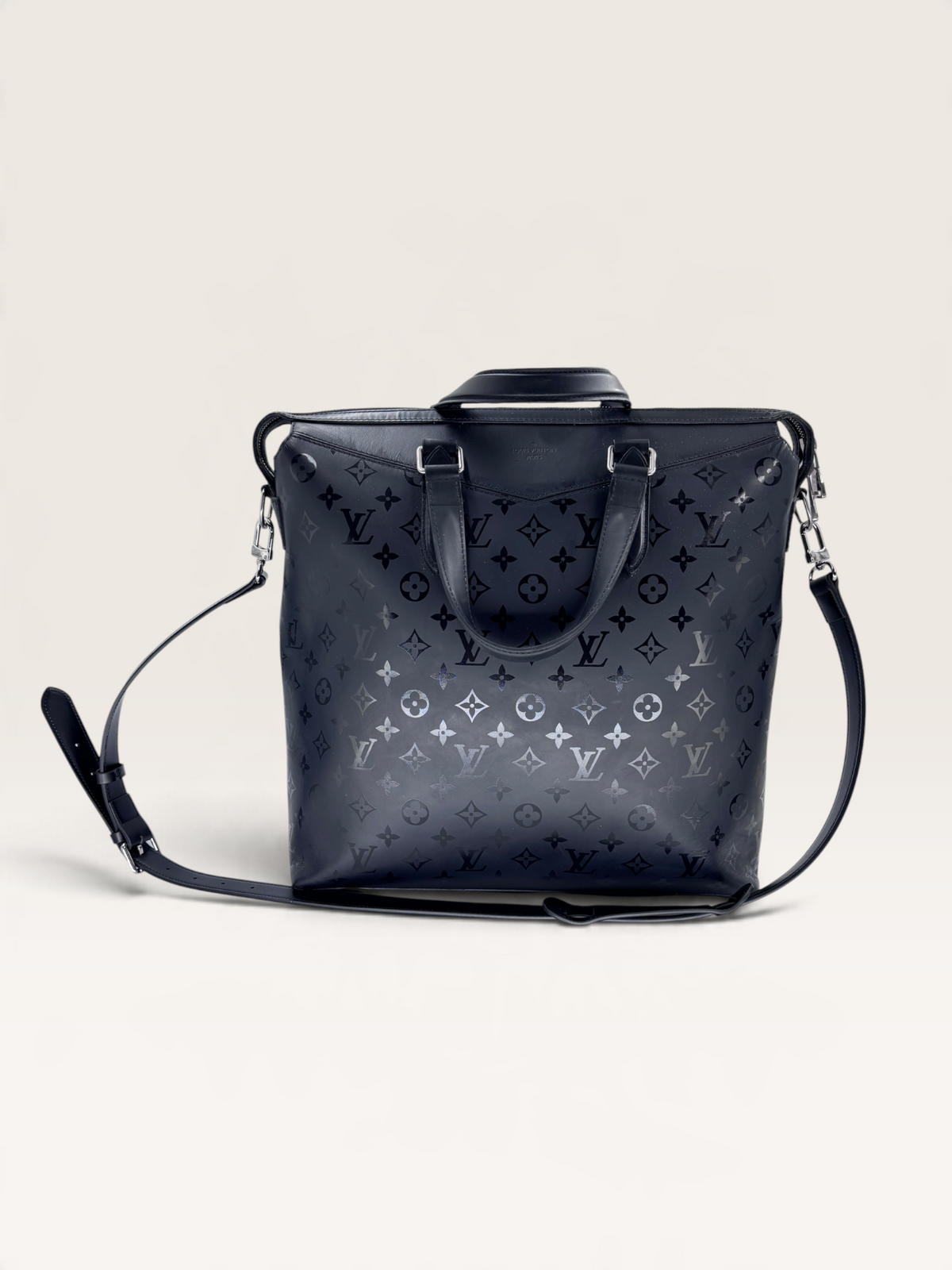 Louis Vuitton sac de voyage explorer monogramme