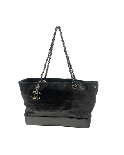 Chanel Sac à main en cuir noir