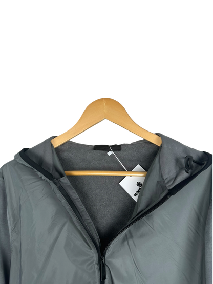 Prada veste bi-matière
