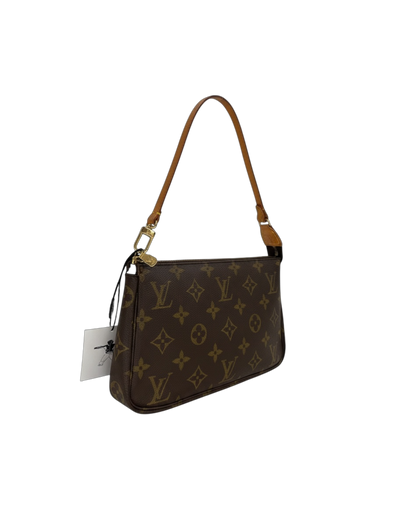 Louis Vuitton sac pochette porté épaule