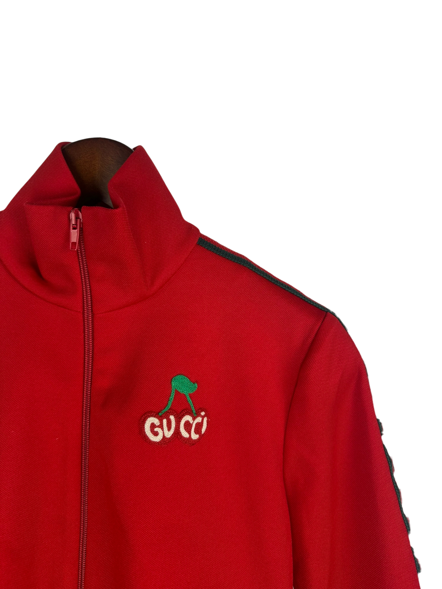Gucci veste
