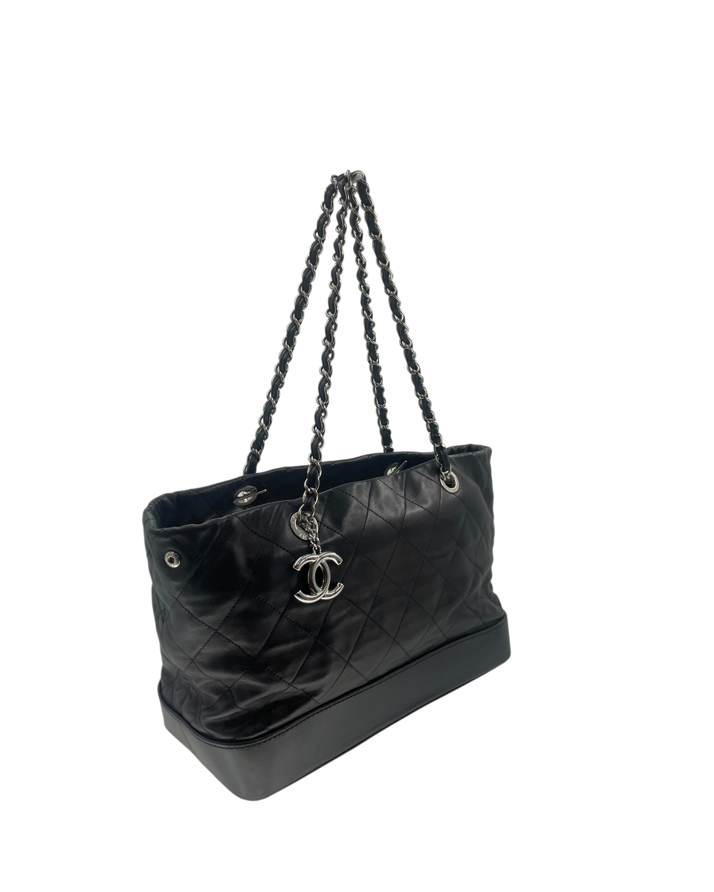 Chanel Sac à main en cuir noir