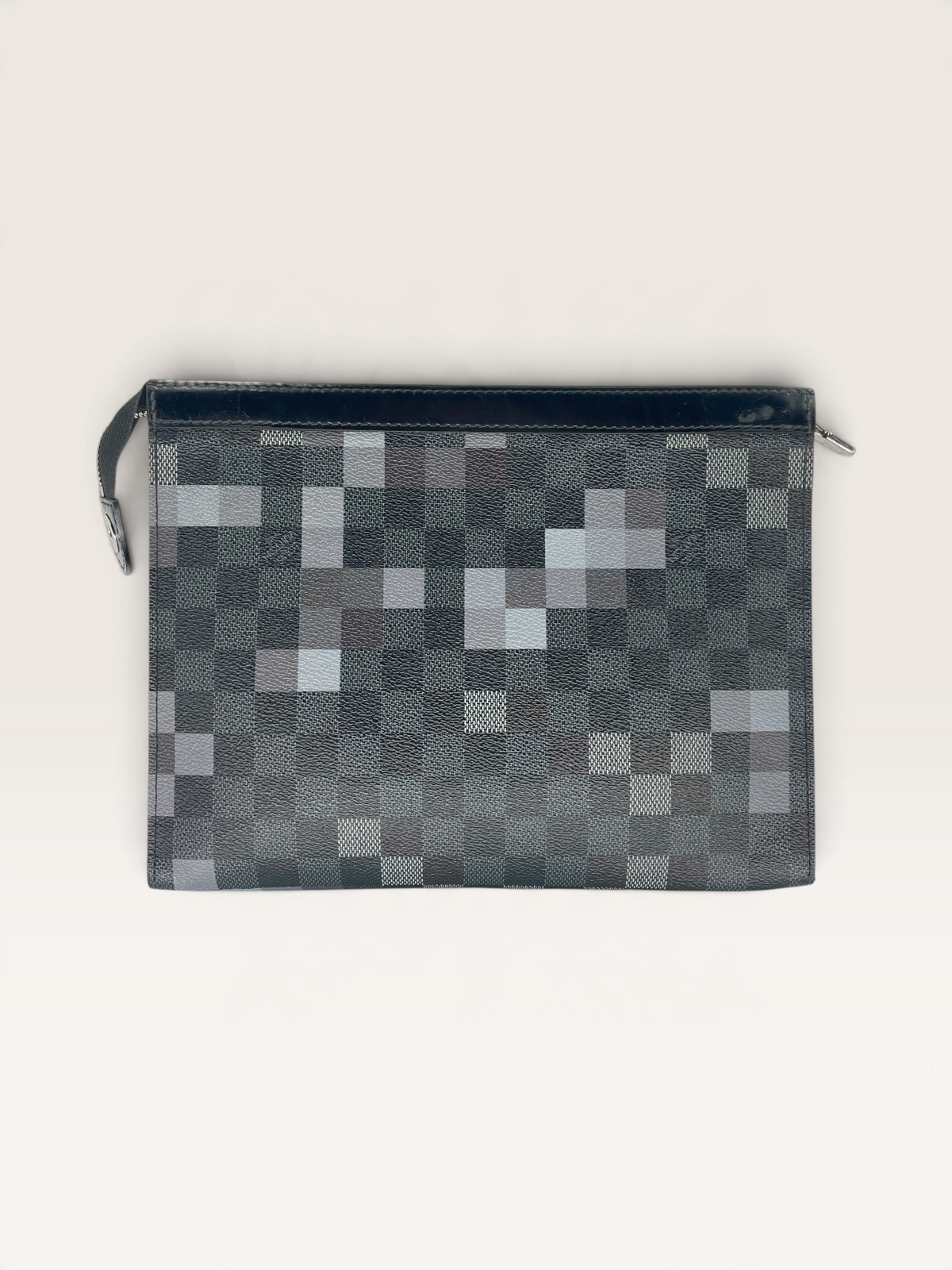 Louis vuitton pochette de voyage damoflage