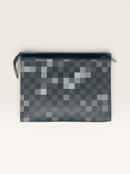 Louis vuitton pochette de voyage damoflage