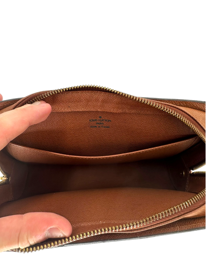 Louis Vuitton pochette