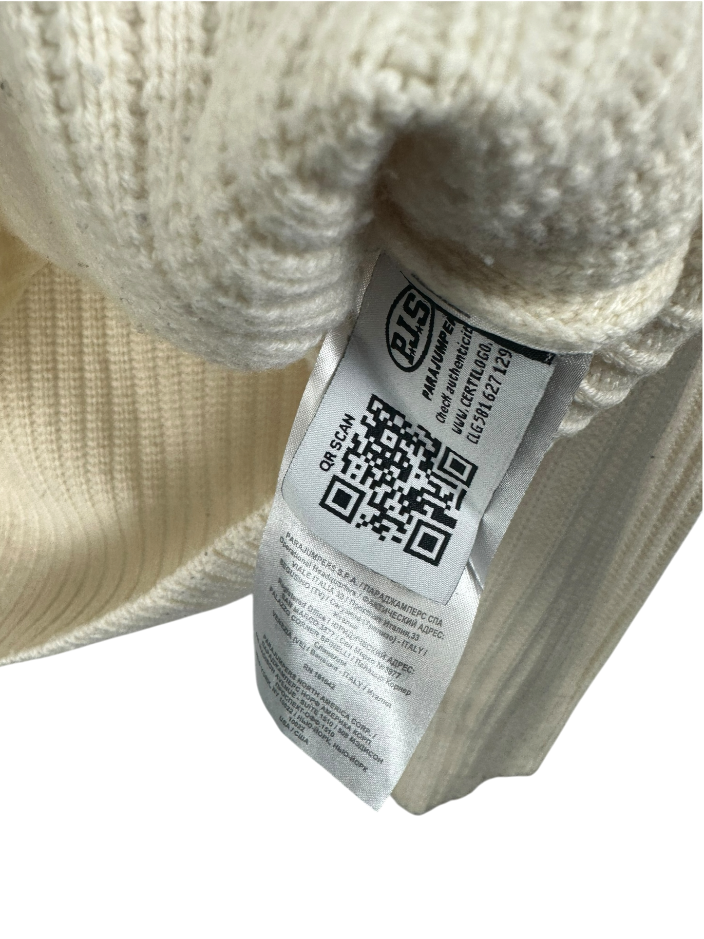 Parajumpers pull