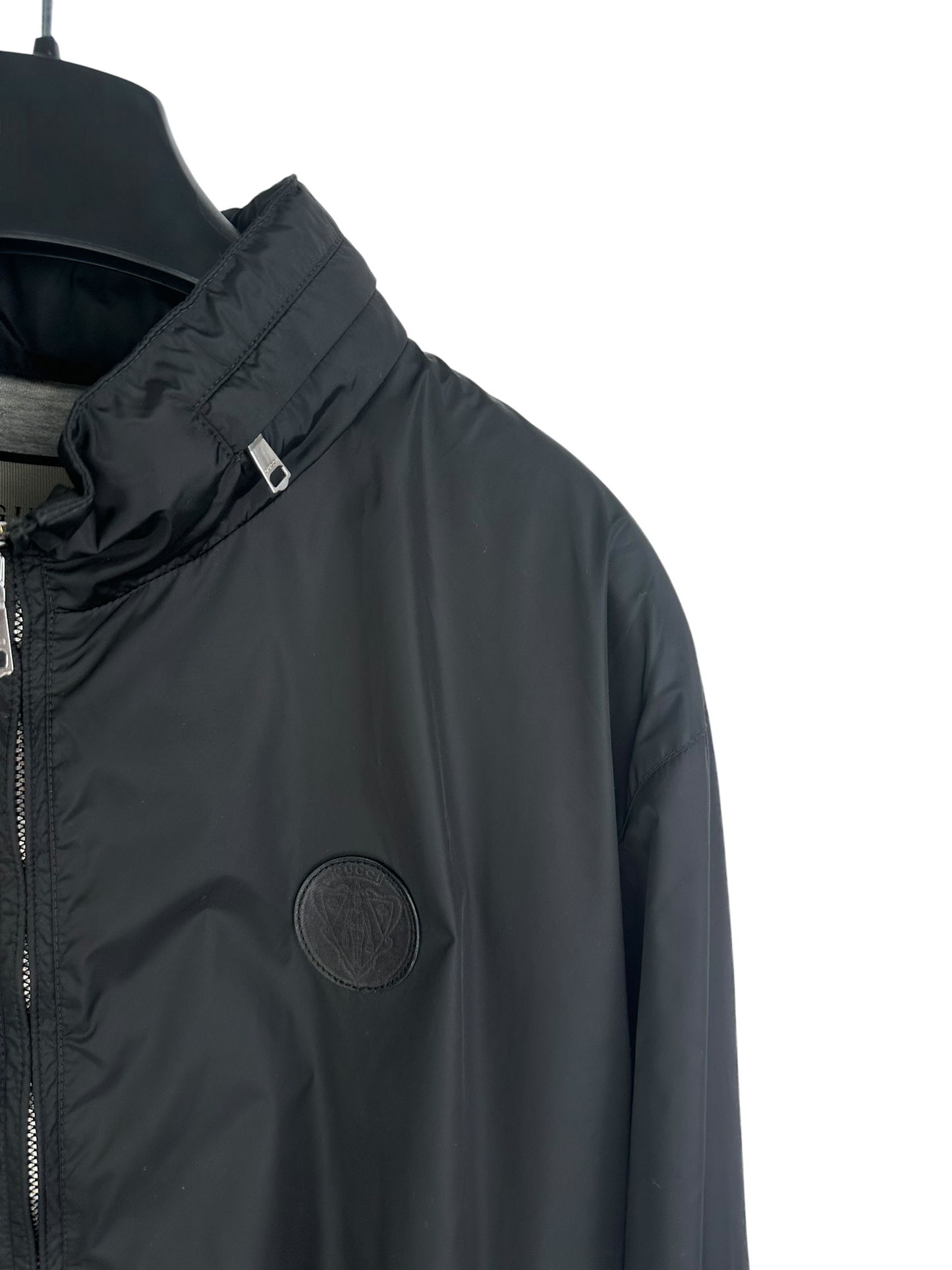 Gucci veste