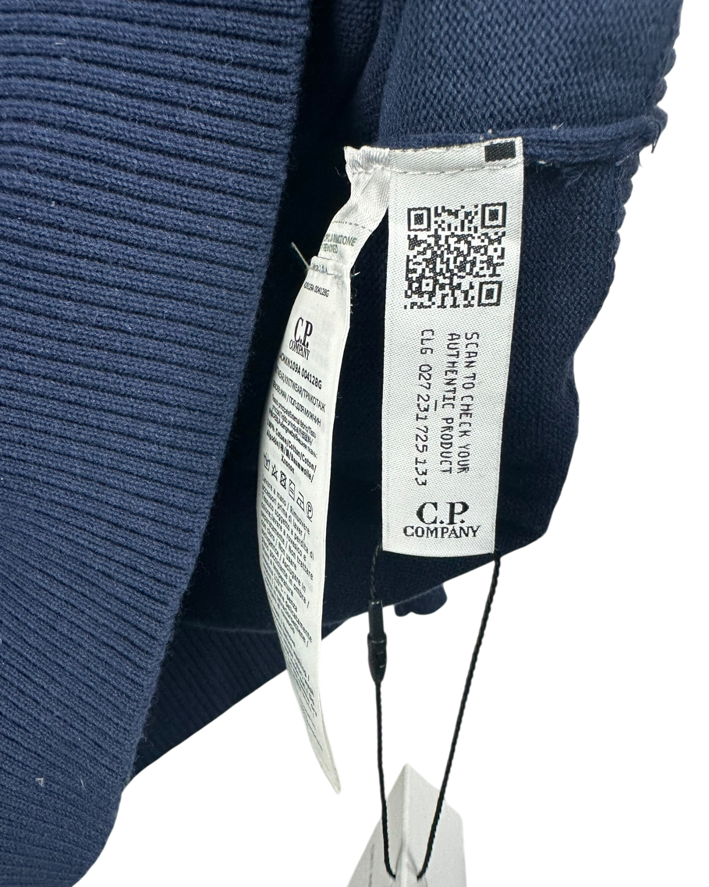 C.P. Company pull