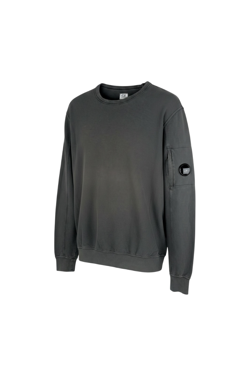 C.P Company pull