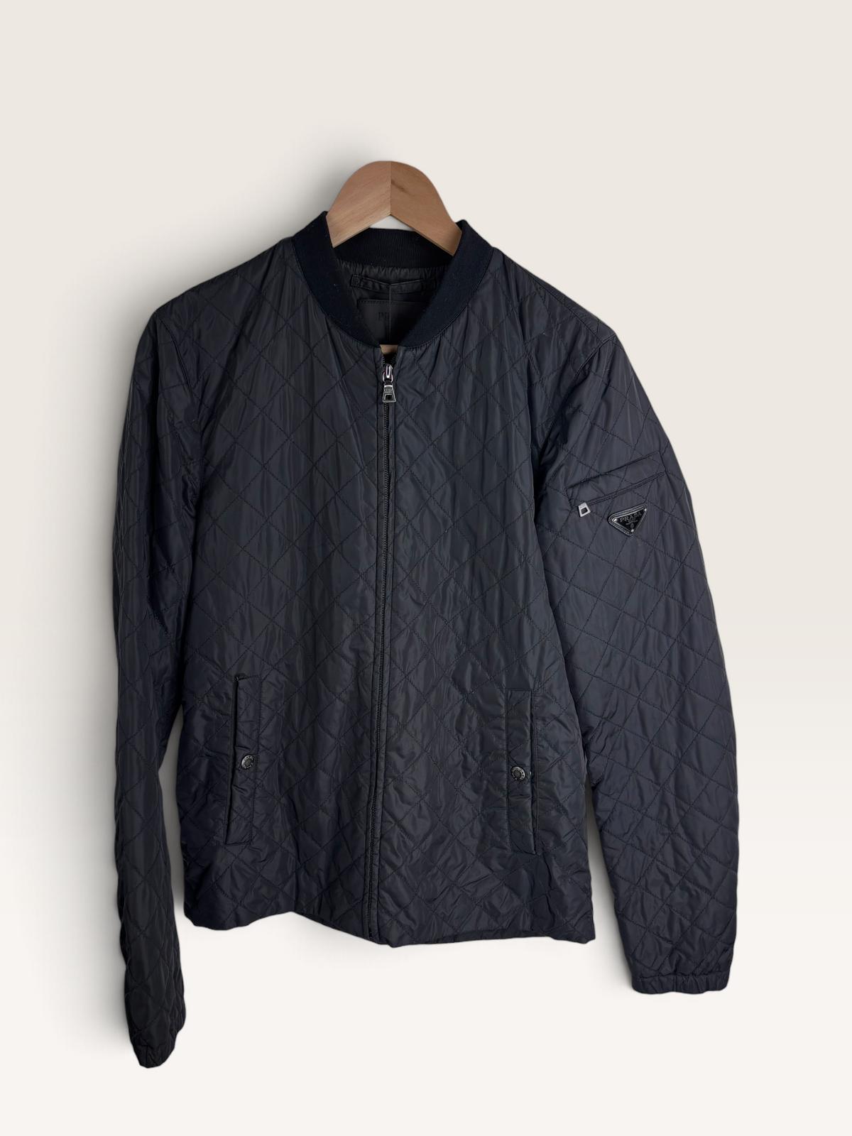 Prada veste mi saison