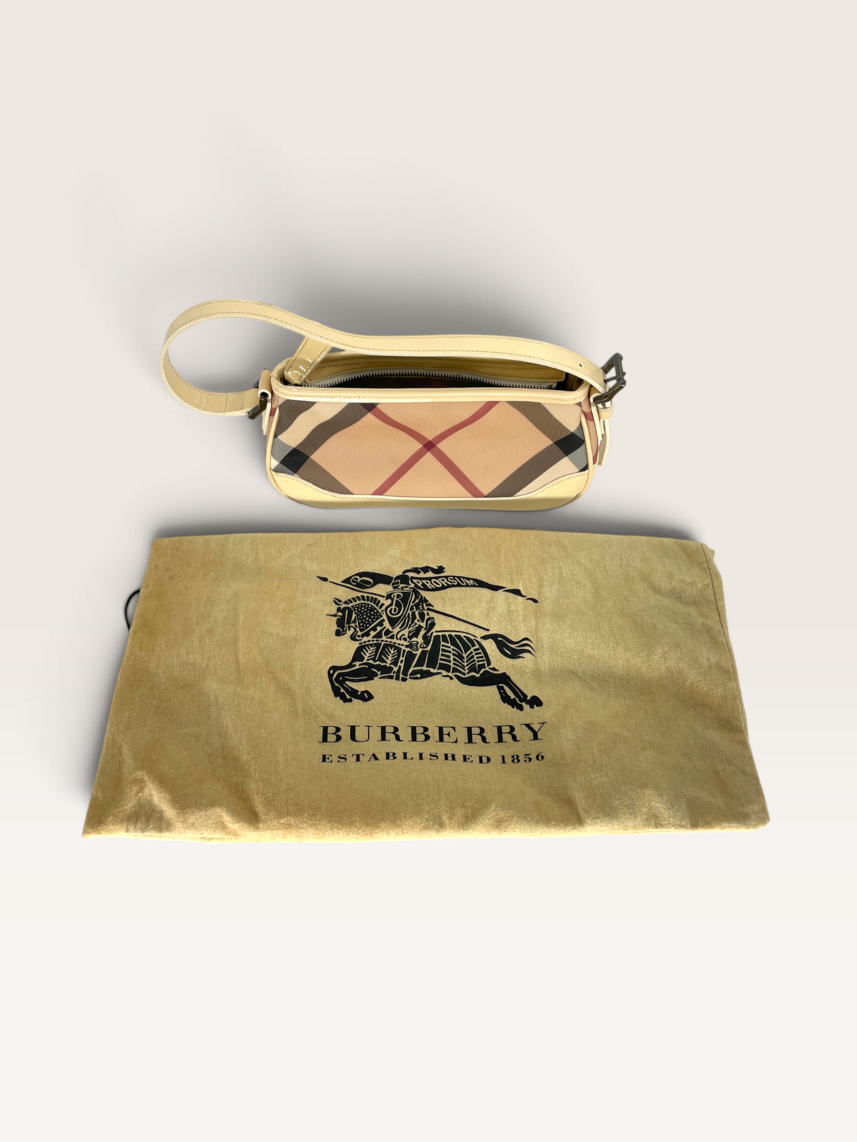 Burberry sac baguette tartan