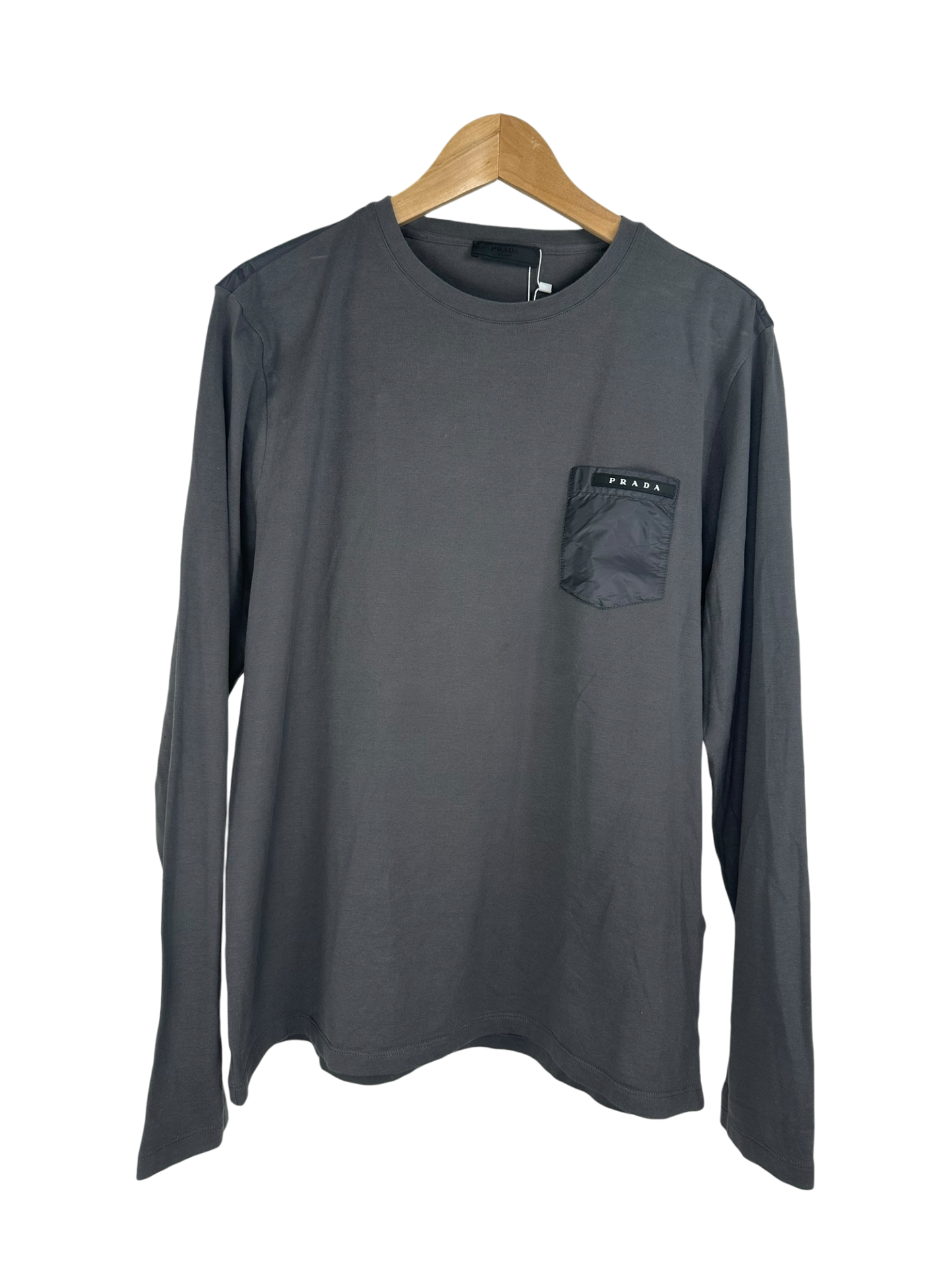Prada pull fin