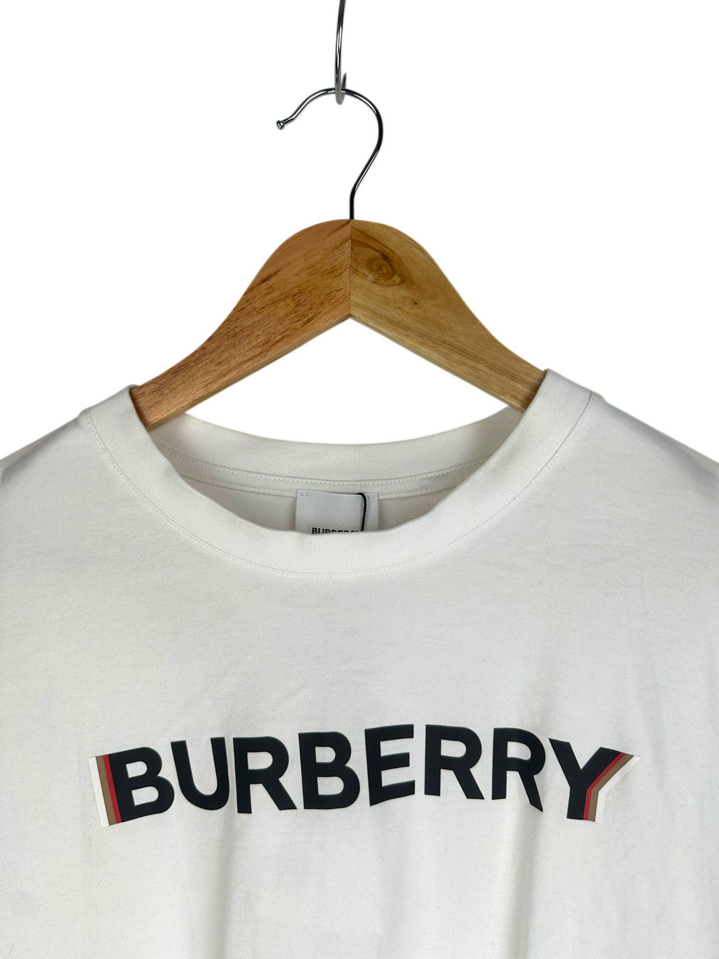 Burberry t-shirt