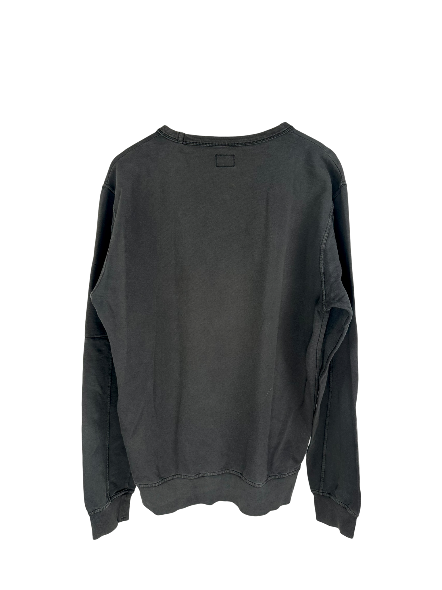 C.P Company pull