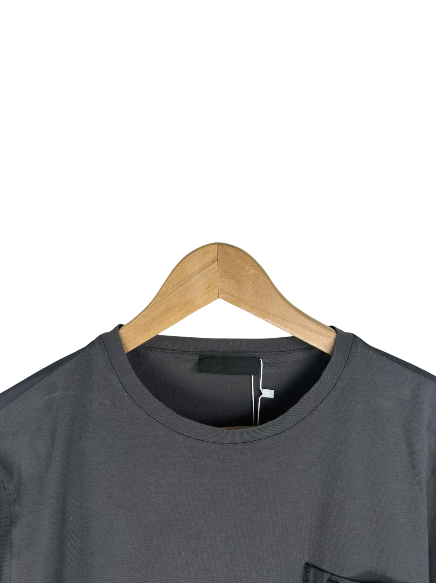 Prada pull fin