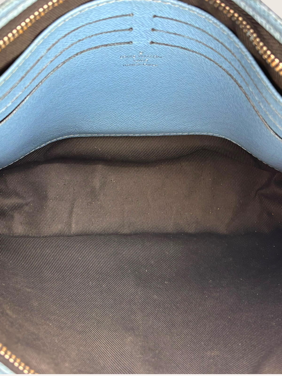 Louis Vuitton Pochette de voyage monogramme éclipse